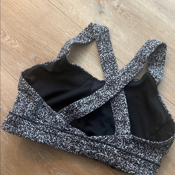 Lululemon bra - Picture 2 of 3
